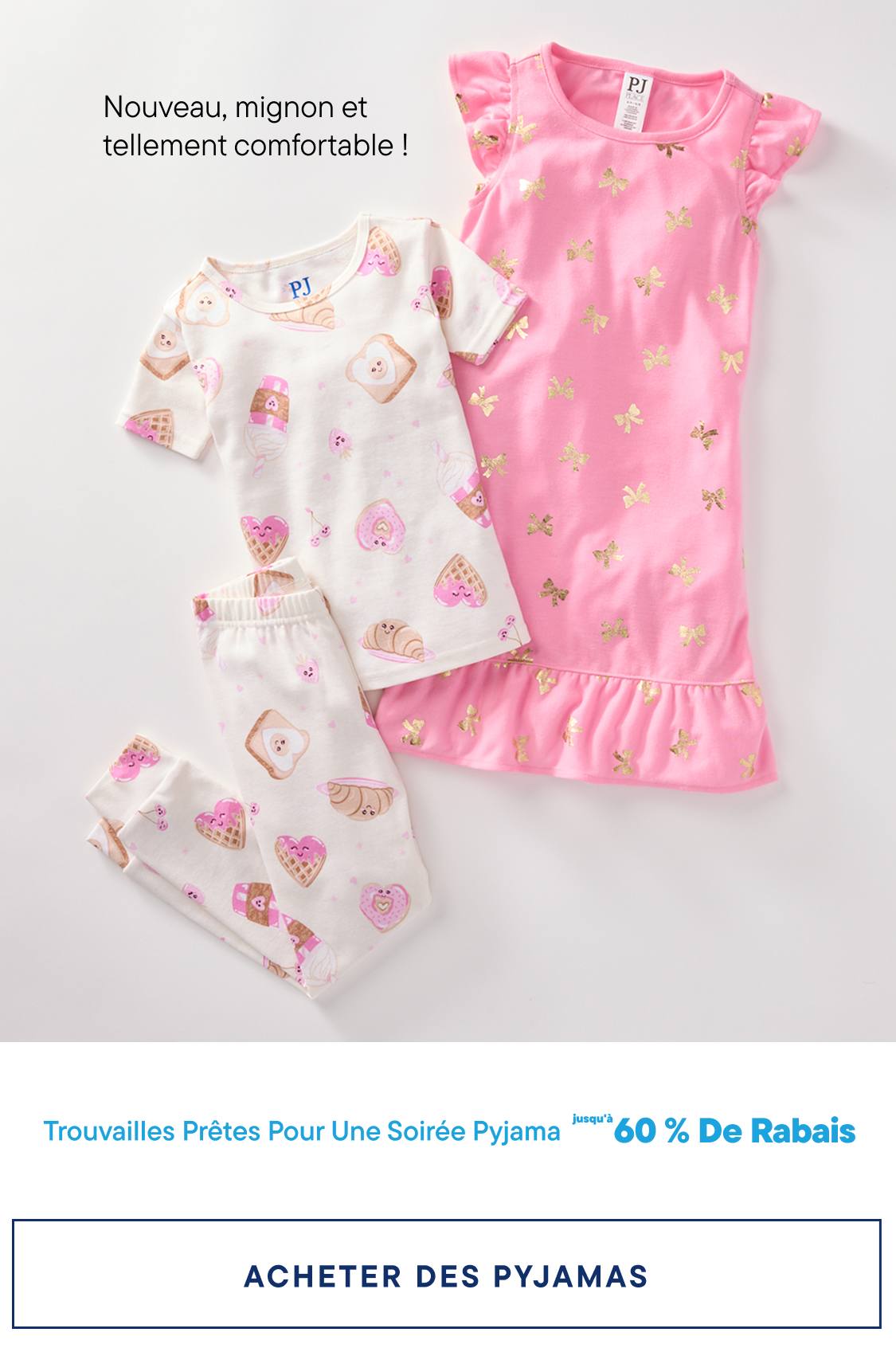 L'image présente une collection de pyjamas roses et blancs, dont un t-shirt à motifs de cœurs et d'étoiles et une robe rose unie à volants. Le fond blanc uni met en valeur ces tenues confortables et adorables, parfaites pour une soirée pyjama.