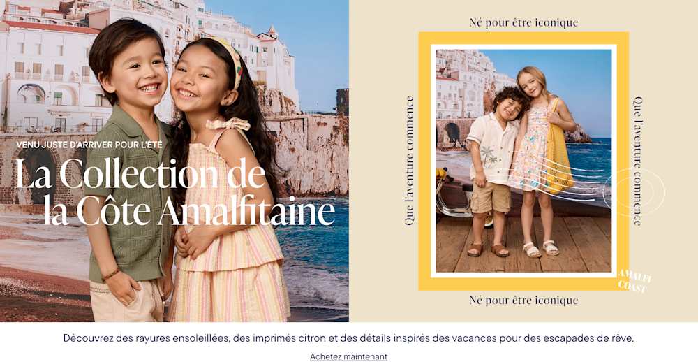 Deux enfants souriants en tenue d'été se tiennent au premier plan, sur fond de côte amalfitaine, avec à droite une image encadrée plus petite de deux enfants vêtus de la même manière.