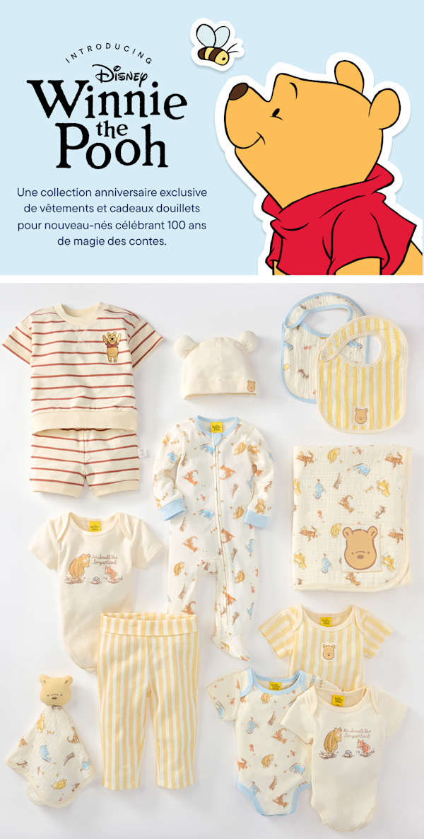 L'image présente une collection de produits dérivés de Winnie l'Ourson, comprenant vêtements, accessoires et le logo du personnage Disney. Le fond, un mur aux tons pastel clairs, crée une atmosphère chaleureuse et accueillante.