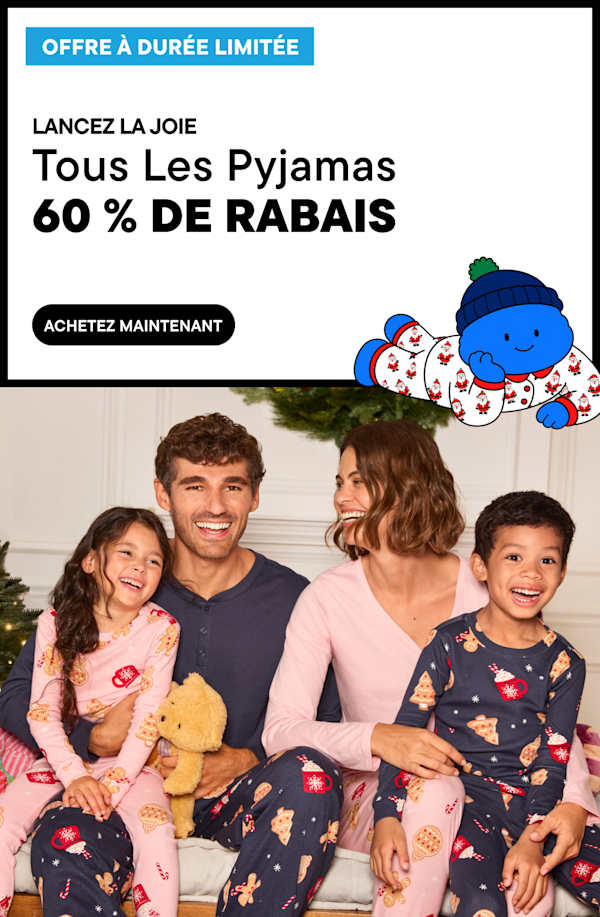 Une publicité pour des pyjamas affichant une réduction de « 60 % » à gauche et une famille souriante en pyjamas de vacances assortis en arrière-plan à droite.